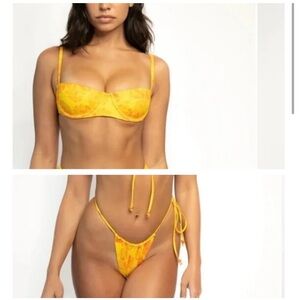 NWT 437 Piper bikini set. Top and bottom size xs